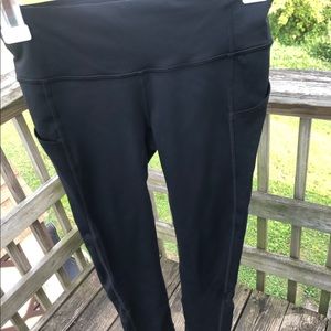 Black Lululemon leggings